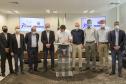 O grupo Unium, marca institucional das cooperativas Frísia, Castrolanda e Capal, confirmou o investimento de R$ 460 milhões na construção de uma nova planta em Ponta Grossa, nos Campos Gerais O anúncio da expansão foi feito nesta segunda-feira (20), no Palácio Iguaçu, pelo governador Carlos Massa Ratinho Junior e pelos presidentes das cooperativas, Renato Greidanus (Frísia), Erik Bosch (Capal) e Willem Bouwman (Castrolanda) - Curitiba, 20/12/2021 Foto: Gilson Abreu/AEN O anúncio da expansão foi feito nesta 