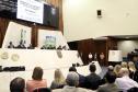 Ganhadores receberam os cheques durante sessão solene promovida pelos deputados paranaenses em reconhecimento ao programa de cidadania fiscal do Estado