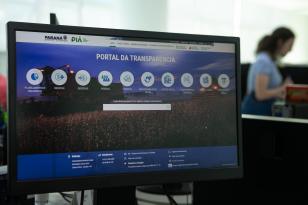 Tela com o Portal da Transparência.