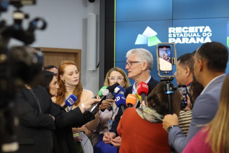 Coletiva Nota Paraná