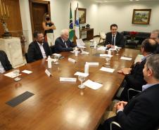 Com apoio do Estado, DAF confirma investimento de R$ 395 milhões em fábrica de Ponta Grossa Foto: Ari Dias/AEN Com apoio do Estado, DAF confirma investimento de R$ 395 milhões em fábrica de Ponta Grossa