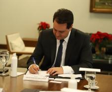 Com apoio do Estado, DAF confirma investimento de R$ 395 milhões em fábrica de Ponta Grossa Foto: Ari Dias/AEN Com apoio do Estado, DAF confirma investimento de R$ 395 milhões em fábrica de Ponta Grossa