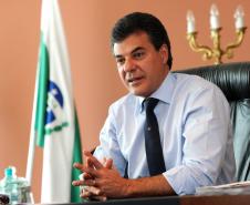 O Governo do Estado transferiu aos municípios no ano passado R$ 6,2 bilhões referentes ao Imposto sobre Circulação de Mercadorias e Serviços (ICMS) e Imposto sobre Propriedade de Veículo Automotivo (IPVA). O volume de recursos representa um acréscimo de R$ 831 milhões em relação às transferências feitas de janeiro a dezembro de 2012, quando os repasses somaram R$ 5,37 bilhões. O aumento nominal foi de 15,46%. 