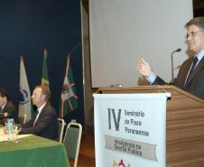 “O trabalho dos auditores fiscais é base fundamental para o funcionamento da estrutura do Estado”, disse o secretário da Fazenda, Luiz Eduardo Sebastiani, na abertura do IV Seminário do Fisco Paranaense. Cerca de 200 auditores fiscais do Paraná participam do evento, que foi iniciado na noite de terça-feira (22) e se encerra nesta quinta (24). 