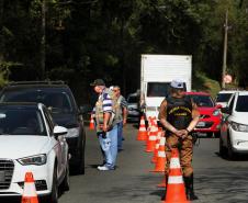 Receita Estadual realiza fiscalização
de IPVA em Curitiba e no interior 
