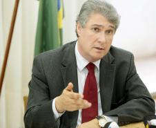 Ajuste fiscal faz um ano e economia do Paraná se destaca no cenário nacional