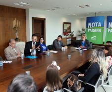 A governadora Cida Borghetti entregou nesta terça-feira (27), no Palácio Iguaçu, os principais prêmios do 36º sorteio do Programa Nota Paraná, coordenado pela Secretaria de Estado da Fazenda. Um vendedor de Ponta Grossa, uma instituição de assistência social de Curitiba e uma professora, também da Capital, foram os vencedores dos prêmios de R$ 50 mil, R$ 30 mil e R$ 20 mil.   -  Curitiba, 27/11/2018  -  Foto: Orlando Kissner/ANPr