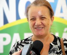 O secretário da Fazenda, Renê Garcia Júnior, entrega  os três principais prêmios do sorteio de janeiro do programa Nota Paraná. Os contemplados receberam R$ 50 mil, R$ 30 mil e R$ 20 mil.  -  Curitiba, 21/01/2018  -  Foto: José Fernando Ogura/ANPr