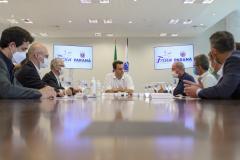 O grupo Unium, marca institucional das cooperativas Frísia, Castrolanda e Capal, confirmou o investimento de R$ 460 milhões na construção de uma nova planta em Ponta Grossa, nos Campos Gerais O anúncio da expansão foi feito nesta segunda-feira (20), no Palácio Iguaçu, pelo governador Carlos Massa Ratinho Junior e pelos presidentes das cooperativas, Renato Greidanus (Frísia), Erik Bosch (Capal) e Willem Bouwman (Castrolanda) - Curitiba, 20/12/2021 Foto: Gilson Abreu/AEN O anúncio da expansão foi feito nesta 