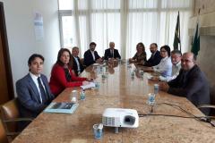 Representantes da UEL apresentam demandas ao secretário da Fazenda