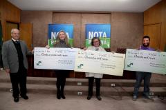 Os ganhadores dos prêmios de R$ 200 mil, R$ 120 mil e R$ 80 mil recebem os cheques na 33ª premiação do programa Nota Paraná, que neste mês de agosto completa três anos de criação. Por ser o sorteio especial dos pais, o valor das premiações foi multiplicado por quatro. Curitiba,16/08/2018 Foto:Jaelson Lucas / ANPr