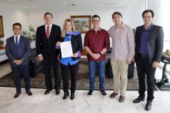 A empresa de comércio eletrônico Terabyteshop confirmou nesta segunda-feira (19) o investimento de R$ 3,6 milhões para ampliar suas atividades no Paraná.