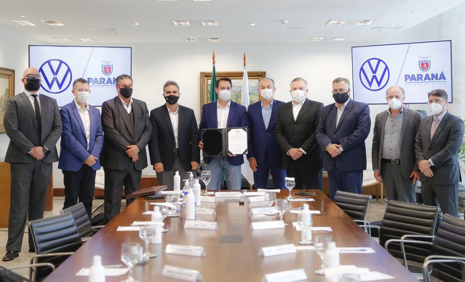 Parceria com a Volks permite ao Estado ampliar investimento em saúde e conhecimento