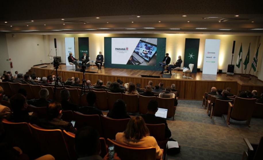 Governo do Paraná reforça parcerias para fortalecer os ecossistemas de inovação Foto: SETI Governo do Paraná reforça parcerias para fortalecer os ecossistemas de inovação -