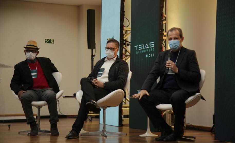 Governo do Paraná reforça parcerias para fortalecer os ecossistemas de inovação Foto: SETI Governo do Paraná reforça parcerias para fortalecer os ecossistemas de inovação -