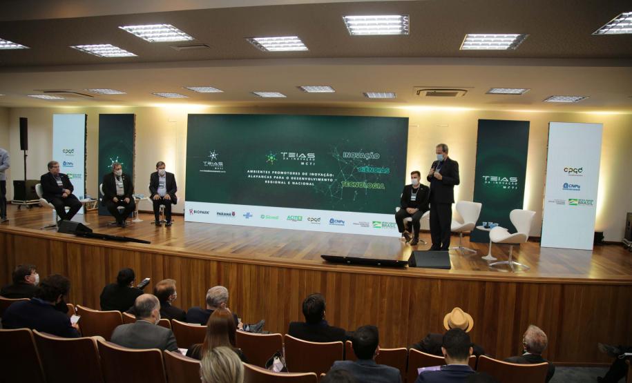 Governo do Paraná reforça parcerias para fortalecer os ecossistemas de inovação Foto: SETI Governo do Paraná reforça parcerias para fortalecer os ecossistemas de inovação -
