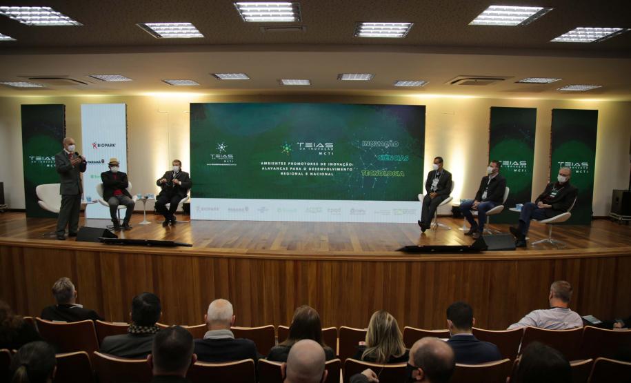 Governo do Paraná reforça parcerias para fortalecer os ecossistemas de inovação Foto: SETI Governo do Paraná reforça parcerias para fortalecer os ecossistemas de inovação -