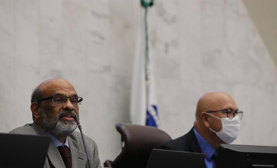 Secretário estadual da Fazenda, Renê de Oliveira Garcia Junior, apresenta os dados relativos ao cumprimento das metas fiscais dos primeiros quatro meses de 2022