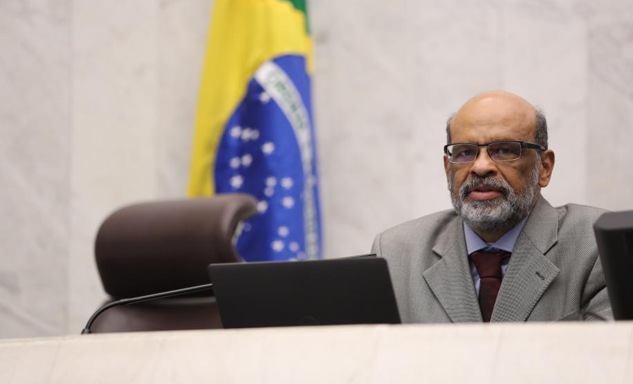 Secretário estadual da Fazenda, Renê de Oliveira Garcia Junior, apresenta os dados relativos ao cumprimento das metas fiscais dos primeiros quatro meses de 2022