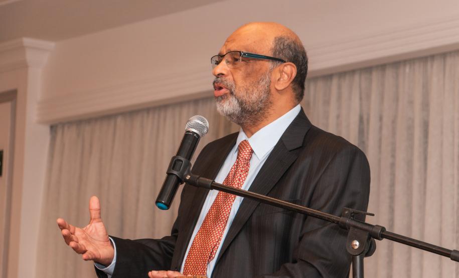 O secretário da Fazenda agradeceu a homenagem