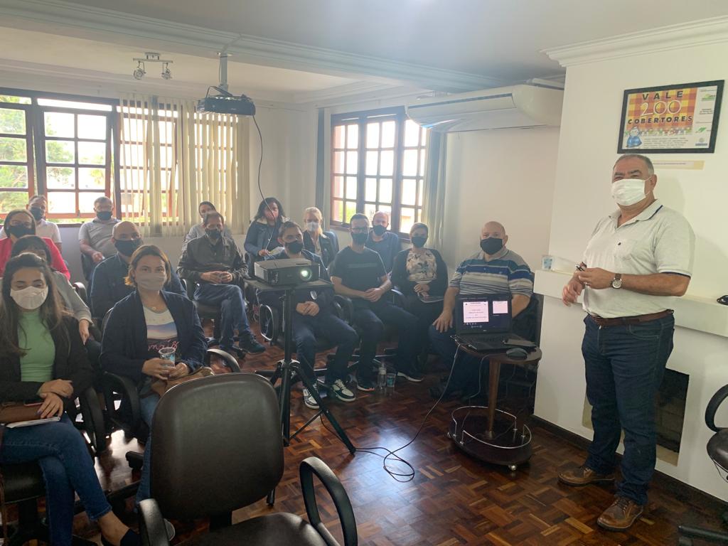 Receita Estadual promove capacitação para servidores municipais dos Campos Gerais