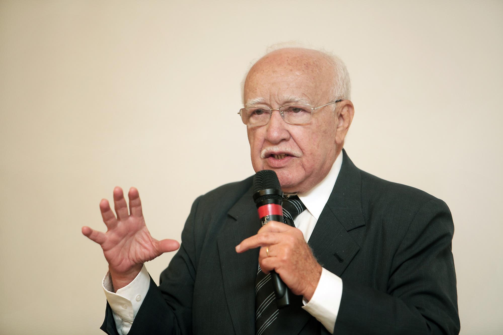 A Rede de Controle da Gestão Pública (RCGP/PR) realizou nesta quinta-feira (17), no auditório da Procuradoria-Geral do Estado, em Curitiba, o seu primeiro encontro estadual