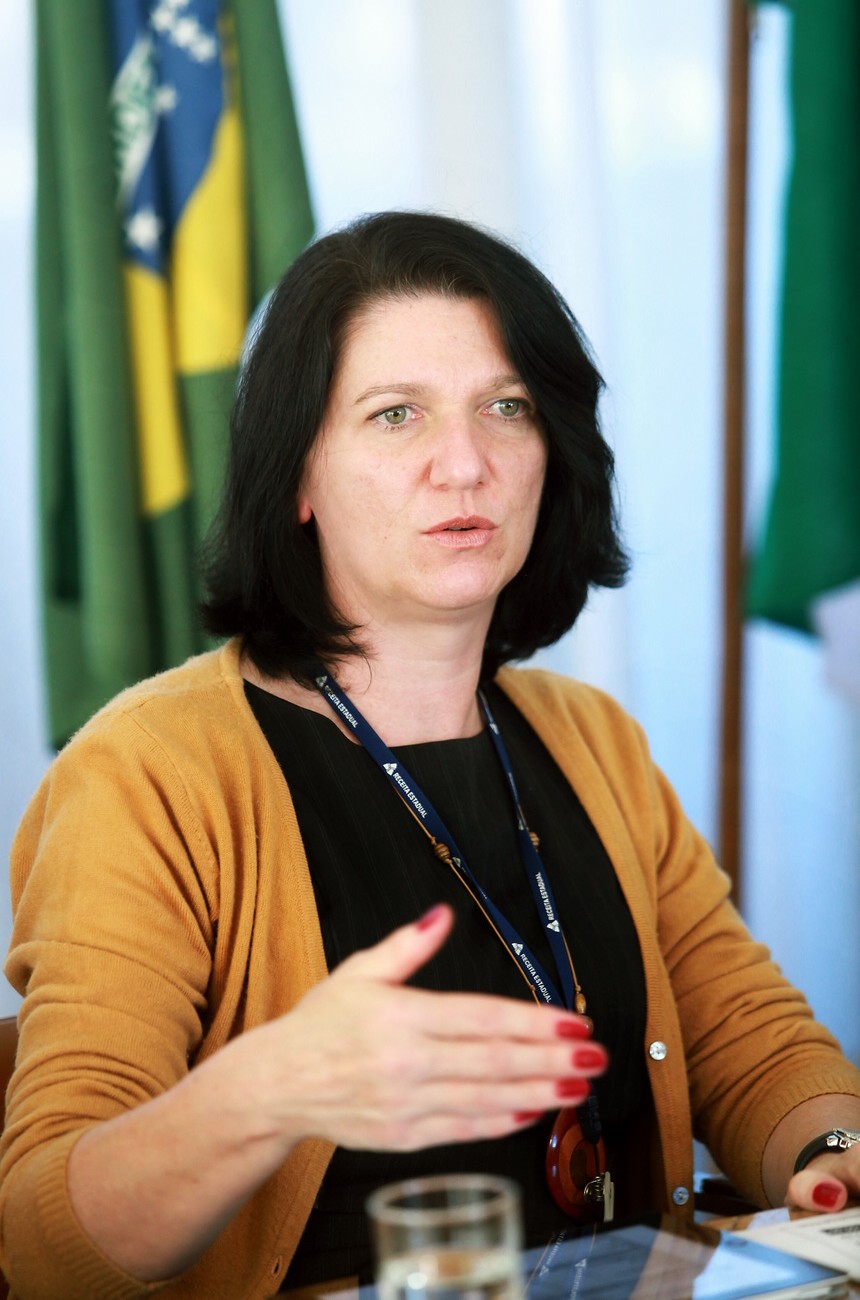 As ações desencadeadas pela Receita Estadual para a cobrança do Imposto sobre Propriedade do Veículos Automotores (IPVA), pelas blitze realizadas com as polícias de trânsito, resultaram na recuperação de cerca de R$ 50 milhões do imposto não pagos. Esse valor representa redução de 7% da inadimplência de R$ 700 milhões. Iniciada na segunda quinzena de novembro, a operação será mantida até o final deste mês, segundo a Secretaria de Estado da Fazenda.