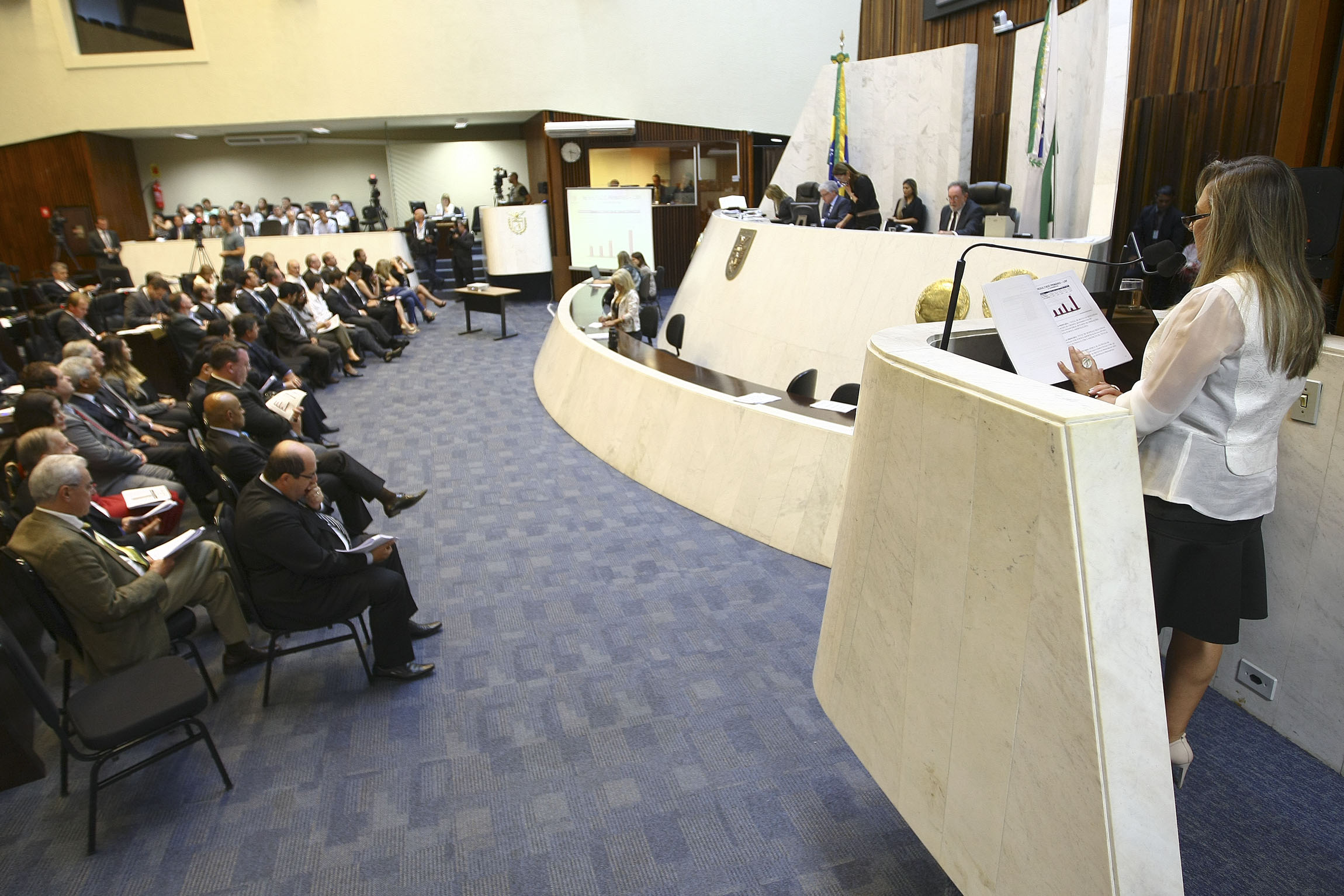 A arrecadação do Paraná chegou a R$ 32,14 bilhões em 2013, volume maior que o do ano anterior, que foi de R$ 27,83 bilhões