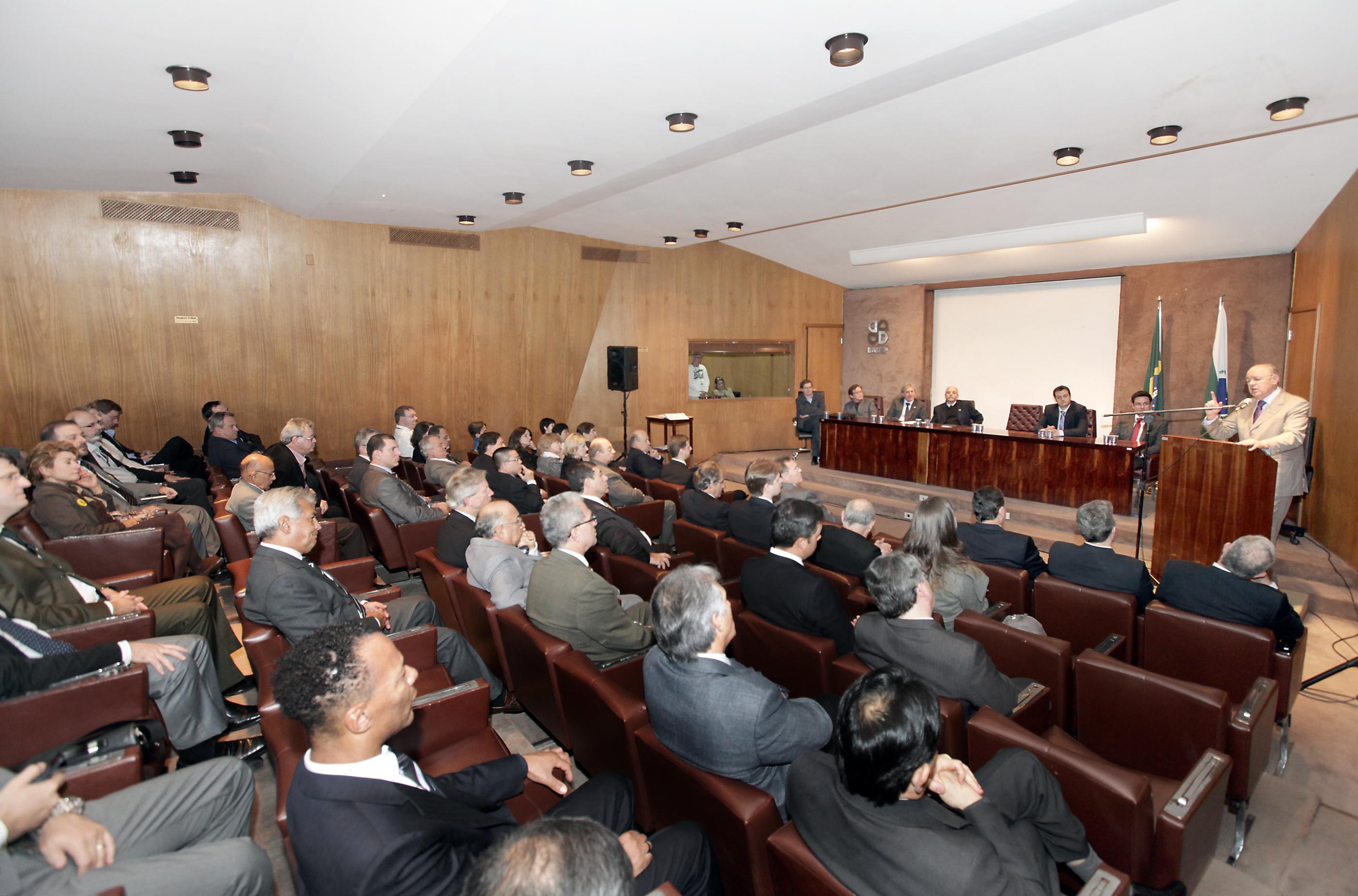 Posse do Conselho de Contribuintes e Recursos Fiscais (CCRF) do Estado do Paraná