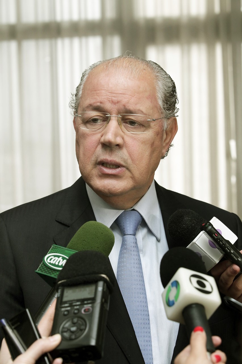 Nos oito primeiros meses de 2013, o Paraná totalizou R$ 15,7 bilhões em receita própria, o que representou aumento de 12,93% sobre os R$ 13,9 bilhões arrecadados em igual período do ano passado. Os números constam do balanço do 2º quadrimestre das contas do Estado, que o secretário estadual da Fazenda, Luiz Carlos Hauly, apresentou em audiência pública realizada na Assembleia Legislativa do Paraná, na tarde desta segunda-feira (30/9).