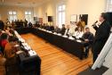 Paraná adota aplicativo de gestão pública para unificar informações dos 399 municípios