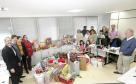 Em clima de festa, auditores e agentes fiscais da Secretaria da Fazenda do Paraná entregaram na manhã desta quinta-feira (10) brinquedos para 163 crianças do Centro Vicentino de Educação Infantil. A campanha foi realizada entre os servidores da Receita Estadual e resultou na doação de mais de 300 brinquedos. 