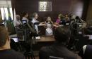A secretária da Fazenda Jozélia Nogueira informou nesta sexta-feira (24/01) que valores sacados equivocadamente de contas judiciais não-tributárias no final do ano já foram devolvidos. Foram depositados R$ 365 mil. O ressarcimento foi notificado ao presidente da Ordem dos Advogados do Brasil Seção do Paraná (OAB-PR), Juliano Breda, durante encontro realizado na sede da entidade. 