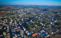 Município de Dois Vizinhos - Vista aérea da cidade, em 2016.
Foto feita no Centro Norte de Dois Vizinhos pela empresa DV Drones em 2016.

