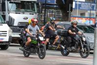 MOTOS