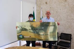 entrega_cheque-2.jpg
