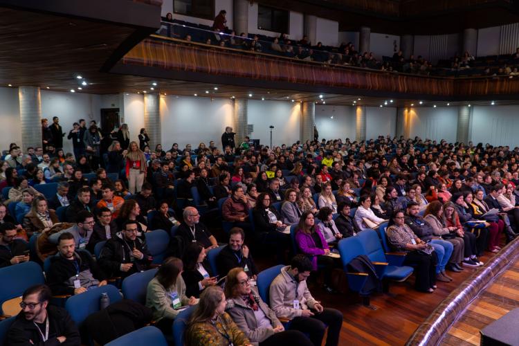 integração de 865 novos servidores