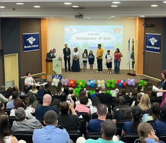 Fazenda e Receita participam de premiação do Concurso de Educação Fiscal em Maringá