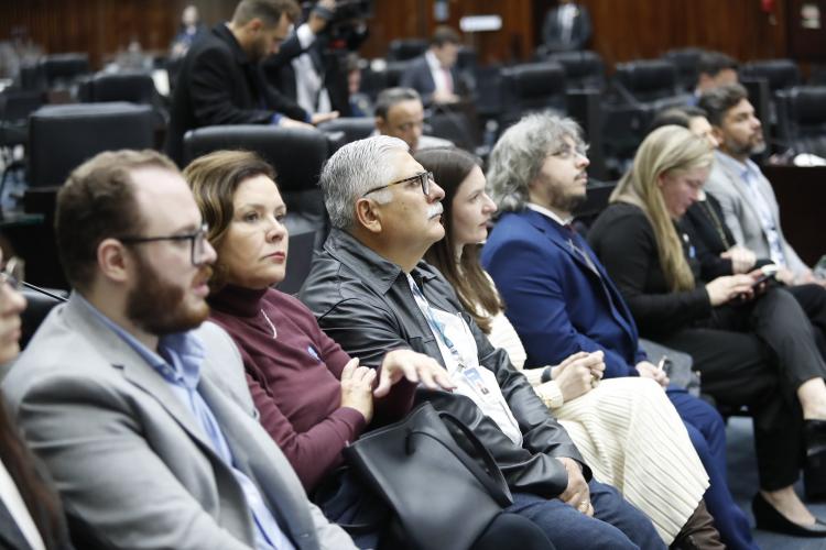 audiência pública na Assembleia Legislativa do Paraná (Alep)