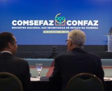 Paraná assina manifesto que uniformiza alíquota sobre produtos importados