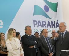 A governadora Cida Borghetti deu posse ao novo secretário da Fazenda de Estado do Paraná, José Luiz Bovo, durante cerimônia realizada na manhã desta segunda-feira (7) no Palácio Iguaçu, em Curitiba.