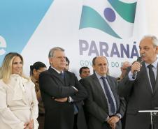 A governadora Cida Borghetti deu posse ao novo secretário da Fazenda de Estado do Paraná, José Luiz Bovo, durante cerimônia realizada na manhã desta segunda-feira (7) no Palácio Iguaçu, em Curitiba.