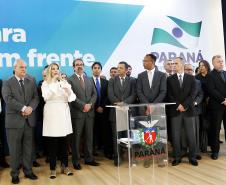 A governadora Cida Borghetti deu posse ao novo secretário da Fazenda de Estado do Paraná, José Luiz Bovo, durante cerimônia realizada na manhã desta segunda-feira (7) no Palácio Iguaçu, em Curitiba.