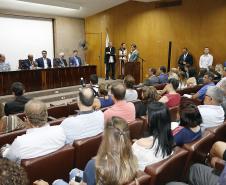 O governador Carlos Massa Ratinho Júnior, participa da posse do secretário de Estado da Fazenda, Renê de Oliveira Garcia Junior. 
