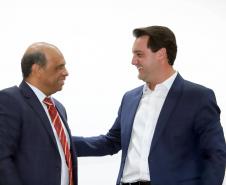 O governador Carlos Massa Ratinho Júnior, participa da posse do secretário de Estado da Fazenda, Renê de Oliveira Garcia Junior. 