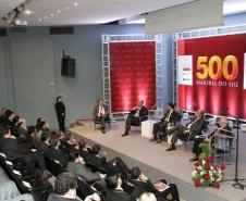 Copel, Sanepar, Fomento Paraná, Cohapar, Ferroeste e Celepar foram premiadas na noite de segunda-feira (23) por se destacarem no ranking das 500 maiores empresas do Sul do Brasil, publicado pela Revista Amanhã em parceria com a assessoria tributária e empresarial PricewaterhouseCoopers (PwC). O evento homenageou as cem maiores empresas do Estado, os destaques setoriais e as líderes por indicadores. 