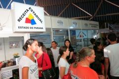 Até a manhã desta sexta-feira (16/05) cerca de 5,5 mil pessoas, incluindo 1,5 mil crianças, visitaram o estande da Receita Estadual na feira Expoingá-2014, em Maringá. No local, funcionam o plantão fiscal para atendimento aos contribuintes e o curso de educação fiscal para crianças. 