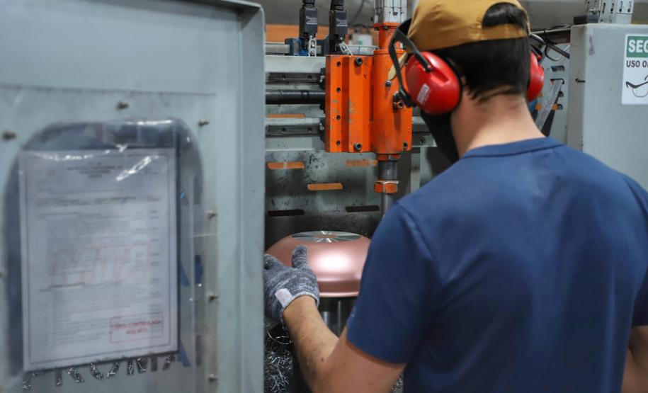 Primeira parcela do auxílio emergencial do Paraná alcança mais de 20 mil empresas