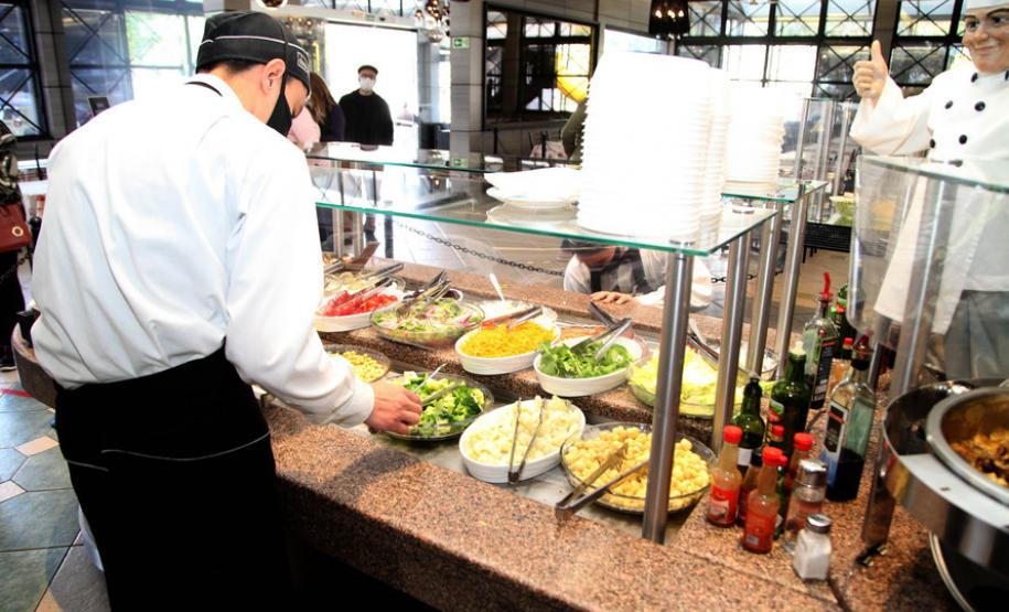 Primeira parcela do auxílio emergencial do Paraná alcança mais de 20 mil empresas