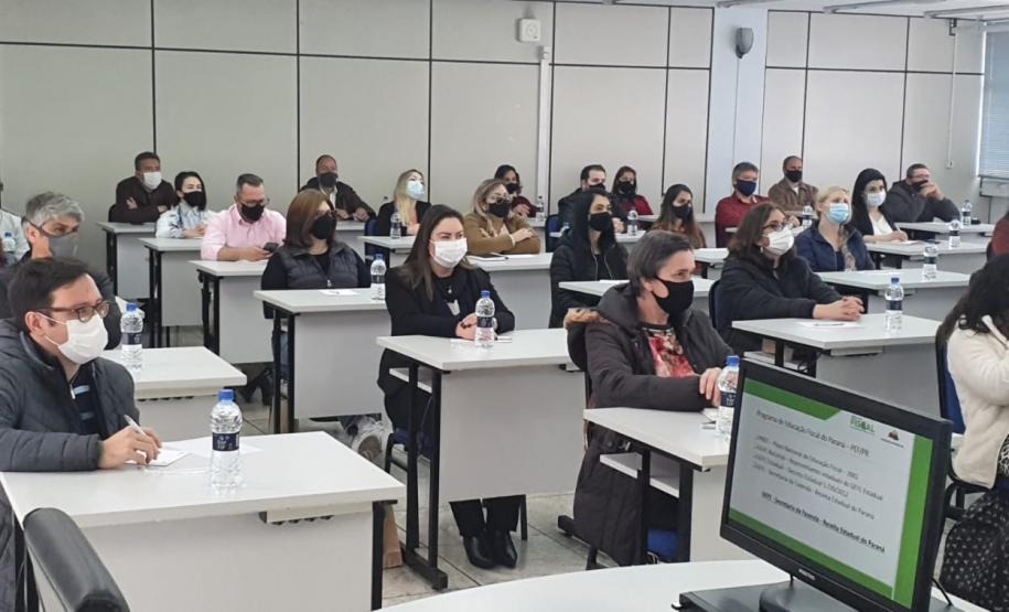 Receita Estadual do Paraná promove palestra sobre Educação Fiscal ao produtor rural